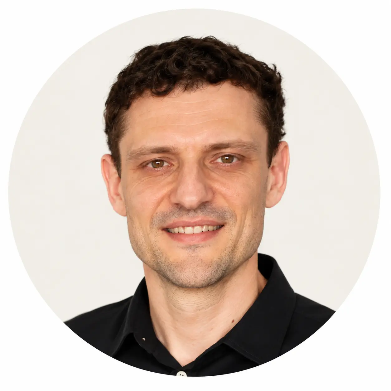 Eli Kraujutis, founder of Kraus Kitchens and former kitchen installer
